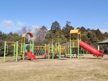 塩河公園複合遊具画像