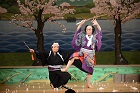 歌舞伎役者が見得を切る様子の画像