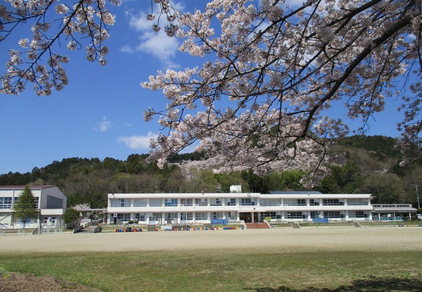 兼山小学校写真