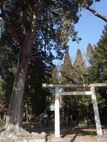 八剣神社